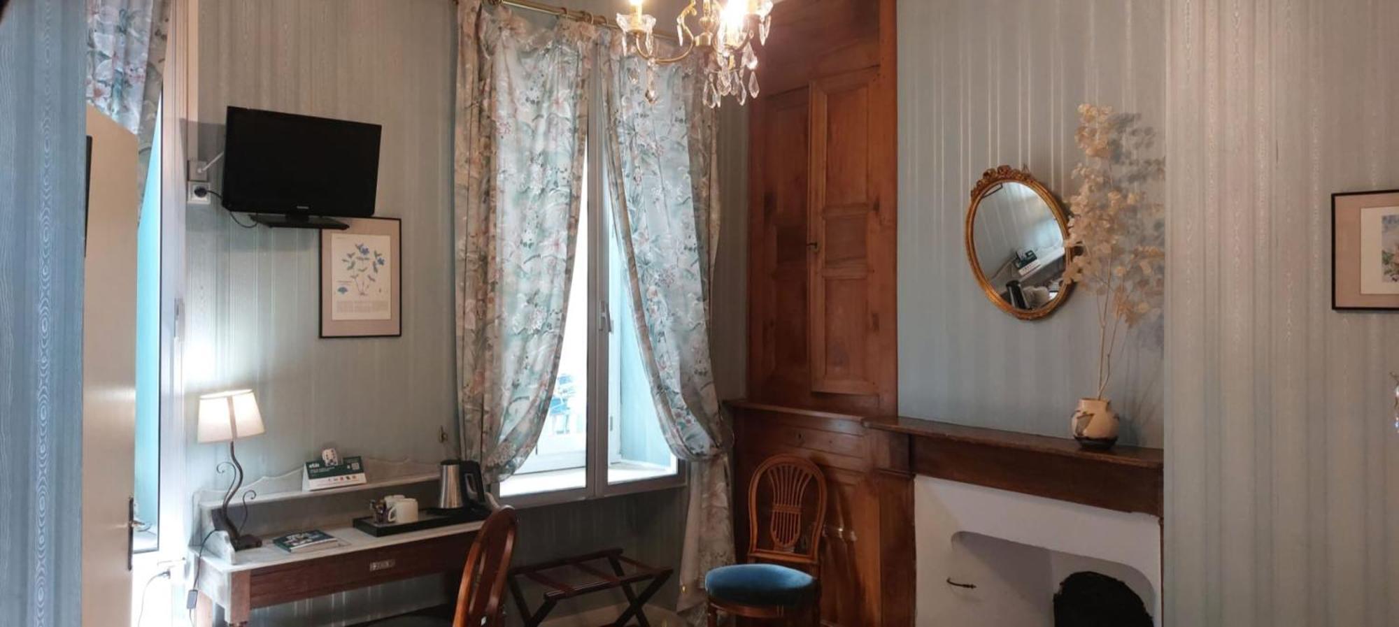 Logis Hotel Beau Site 아르젤레가조스트 외부 사진