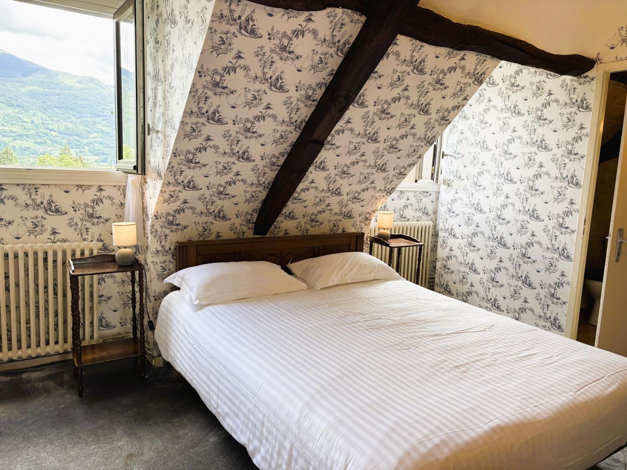 Logis Hotel Beau Site 아르젤레가조스트 외부 사진