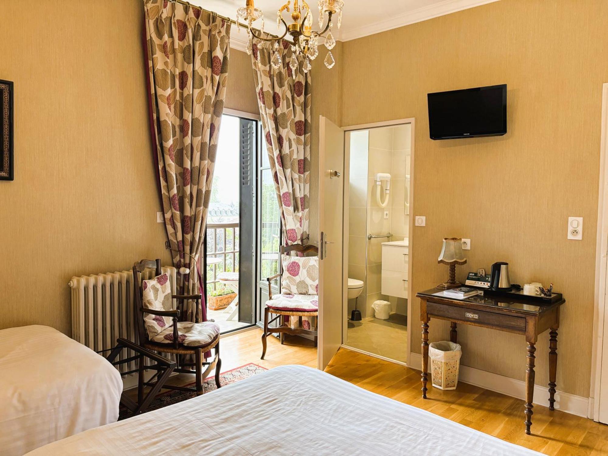Logis Hotel Beau Site 아르젤레가조스트 외부 사진